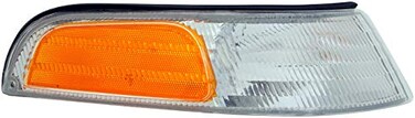 Dorman 1630245 Front Passenger Side Turn Signal / Parking Light Assembly