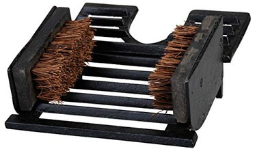 Esschert Design USA LH63 Boot Pull with Brush