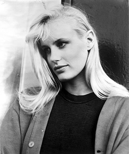 بوستيرازي Posterazzi Daryl Hannah Portrait In And With Long Hair Photo Print