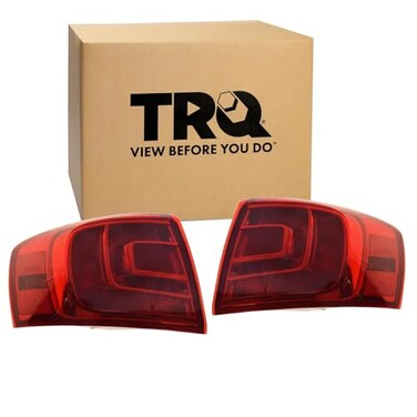 TRQ 2 Piece DriverPassenger Side Outer Tail Light Assembly Set