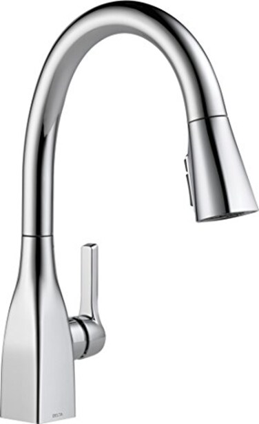 Delta Mateo Chrome Kitchen Faucet with Pull Down Sprayer, Modern Single Hole Kitchen Sink Faucet, Single Handle, Chrome 9183-DST