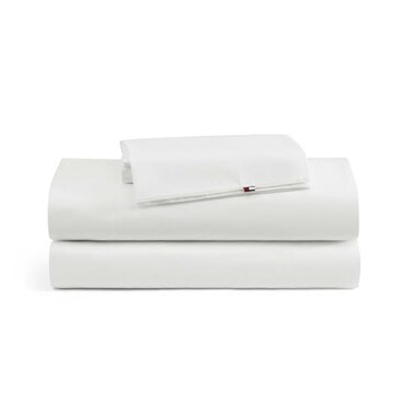 Tommy Hilfiger Queen Sheet Set with Fitted Sheet &amp; Pillowcases