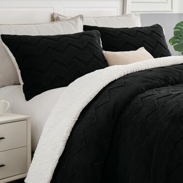 Bedelite Fluffy Sherpa Queen Comforter Set, Black
