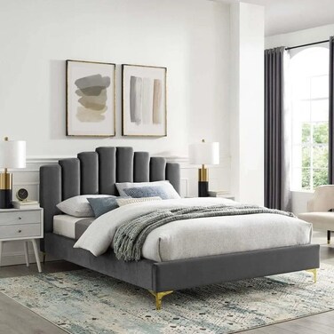 Wooden Twist Olivia Glam Velvet Upholstery Rectangular Bed Modern Luxury Bed Frame with Stylish Design - King / Blue