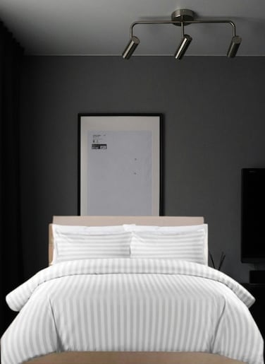 Single Size 4-Piece Duvet Cover Bedding Set &acirc;&euro;&ldquo; Duvet Cover(150x200cm), Fitted Sheet(120x200+20cm) &amp; 2 Pillowcases(53x75cm),color - White