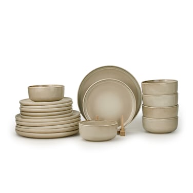 Shallow Stoneware REX 18PCS Dinner Set, Beige   Dinnerware Set Serves 6 People   6 Dinner Plates 6 Side Plates 6 Bowls Lightweight Stackable Plate &amp; Bowl Set for Home Family Meals