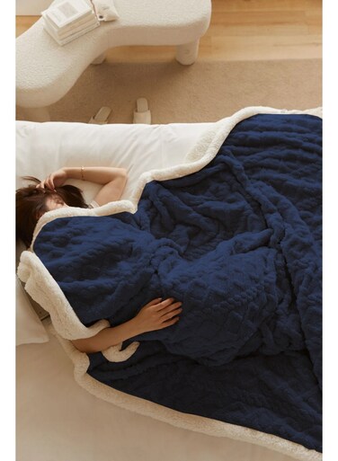 Warm &amp; Comfy Jacquard Sherpa Blanket Super King Size 220x240cm Faux Fur Bed Blanket Flannel Fleece Reversible Blanket Super Plush Extra-Large Throw Blanket Navy Blue