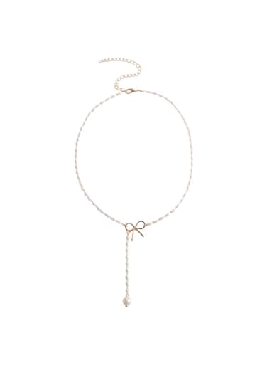 Elegant Y-Shaped Pearl Drop Necklace
