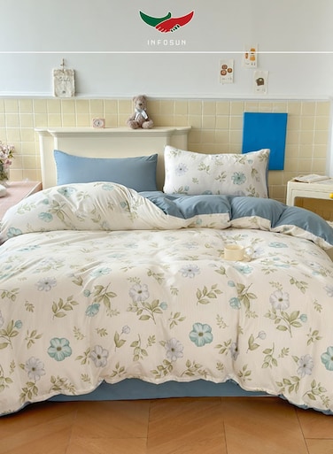 4-Piece Luxury Bedding Set - King Size Duvet Cover 220x240cm + Fitted Sheet 230x250cm + 2 Pillowcases 48 x 74cm- Wrinkle-Resistant &amp; Ultra-Soft Microfiber Polyester - Blue