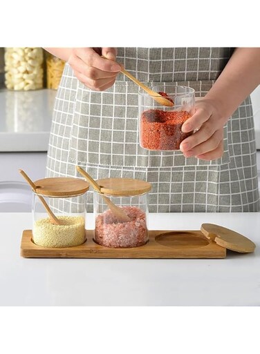 MUMOO BEAR Glass Spice Jars Round Seasoning Bottles 3 Pcs 300ml Spice Containers with Bamboo Lids Spoon &amp; Tray for Home Kitchen caf&eacute; Storing Salt Sugar Pepper and Spice (1022)