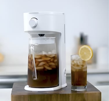 Homeonics  Iced Tea Maker – Icepresso Fast Cold Brew Machine for Refreshing Iced Drinks – Cold Brew Iced Tea, Lemonade, and More – Quick Chill Beverage Maker for Home & Office