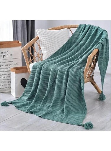 Knitted Throw Blankets, Cozy Lightweight Decorative Throw, Warm Woven Blanket with Tassels for Couch Sofa, Bed and Living Room, All Seasons Suitable for Women, Men and Kids (Green, 120X150cm)