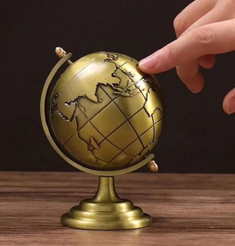 synthetic Vintage Metal World Globe – Decorative Golden Desk Globe with Fine Polish, Elegant Antique Look for Office, Home, Study, or Library – Classic World Map Globe for Decoration and Gift