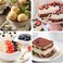 LAVISH Mini Disposable Light Golden Forks For Desserts - Pack Of 100 Dessert Forks &ndash; Size: 4 Inch - Real Flatware Look - BPA Free - Food Safe