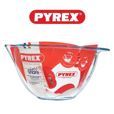 Pyrex 4.2L Glass Expert Mixing Bowl - Large Capacity, Heat-Resistant, with Measurement Markings