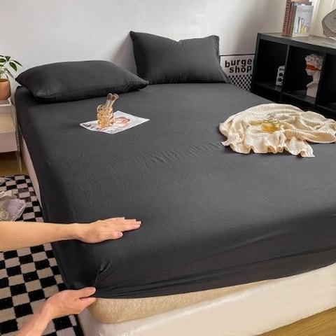 LUNAHOME-3 Pieces Fitted Bedsheet Set, Washable Cotton, Black Color, Single Size.