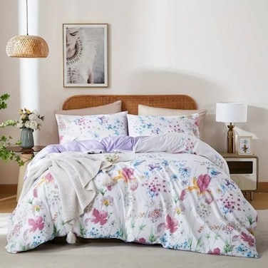 LUNAHOME-King size bedding set featuring a beautiful floral design in purple and pink, consisting of six pieces.