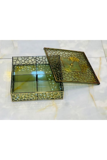 Gold Geometric Plastic Snack &amp; Fruit Serving Tray with Lid - 4-Compartment Appetizer.