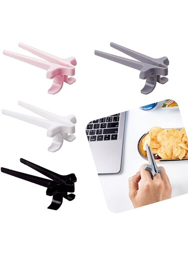 Heeloo 4pcs Finger Chopsticks for Gamers,Snack Clips,Gaming Finger Sleeves,Game Controllers,Game Accessories,Cell Phones Accessories,Gamer Gifts, Finger Tongs（Black，4 pcs）
