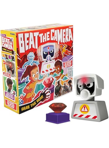 TOMY Beat The Camera &mdash; Interactive Indoor and Outdoor Board Games for Kids and Adults &mdash; Kids Board Games and Gifts &mdash; Active Games for Kids Ages 5 and Up, Multicoloured
