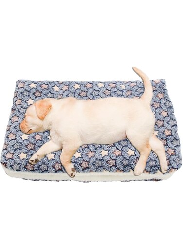 Cozy Cat Calming Blanket - Cute Paw Print Pattern Blanket   Cat Blankets for Indoor Cats, Pet Blanket for Bed, Couch Sofa, Crate, Furniture, Pets &amp;