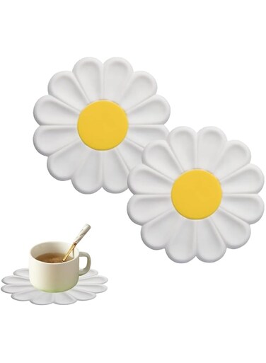 2PCS Silicone Flower Coasters for Drinks - Heat-Resistant Table Protectors - Non-Slip Pot Holders, Kitchen Accessories, White