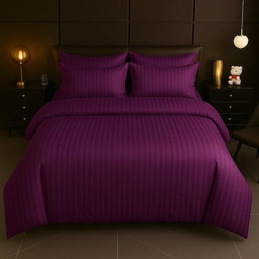 MAXQON 6-Piece Duvet Cover Set &ndash;Super King Size, Includes 1 Duvet Cover(240x260cm), 1 Fitted Sheet(200x200+30cm) 4 Pillowcases(53x75cm), Color Purple