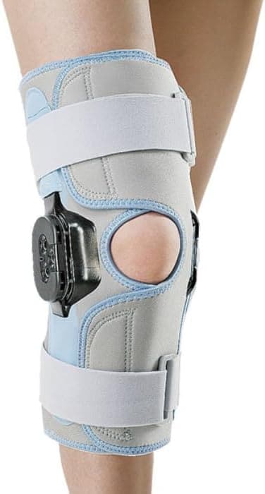 دعامة ركبة او ايه متوسطة الحجم من ويل كير، مقاس واحد يناسب كلا اليمين/اليسار، خفيفة الى متوسطة هشاشة العظام، للجنسين، اسود