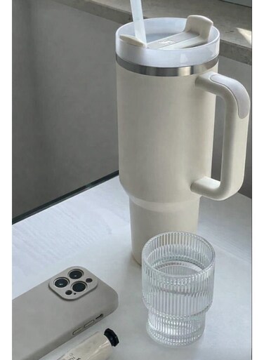 Stainless Steel Tumbler with Handle &amp; Straw, Vacuum Insulated Travel Mug, Leakproof Car Cup, BPA Free, Includes Food Grade Silicone Base &amp; Silver Cup Sleeve &acirc;&euro;&ldquo; White