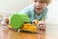 روبوت الحلزون من 4M Kidzrobotix - اصنع روبوتًا زاحفًا يتحرك مثل الحلزون الحقيقي - مجموعة أدوات تعليمية علمية للأطفال من عمر 8 سنوات فما فوق - تعلم الميكانيكا والحركة الممتعة