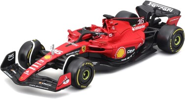 بوراجو - سيارة فيراري للسباقات بمقياس 1:43 - موسم 2023 (مع خوذة)، منتج مرخص رسميًا