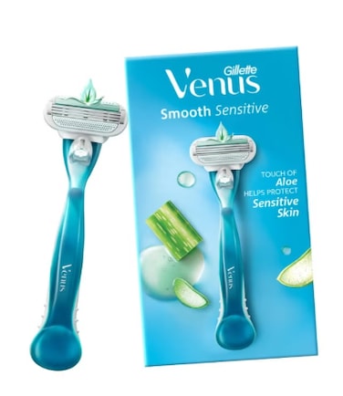 GILLETTE VENUS SMOOTH SENSITIVE HAIR REMOVAL RAZOR WOMEN WITH ALOE VERA 1`S