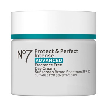No7Protect &amp; Perfect Intense Advanced Day Cream SPF 30 - Anti-Aging Facial Moisturizer with Anti-Wrinkle Technology - Hydrating Hyaluronic Acid Cream for Radiant Youthful Skin (50ml)