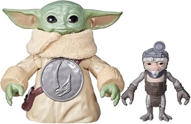 Star Wars: The Mandalorian Hugging Grogu Electronic Action Figure