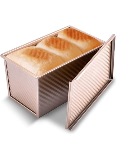 THE WHITE SHOP Loaf Pan with Lid, 1 lb Dough Capacity Non-Stick Bakeware for Baking Bread, Carbon Steel Corrugated Bread Toast Box Mould with Cover for Baking Bread