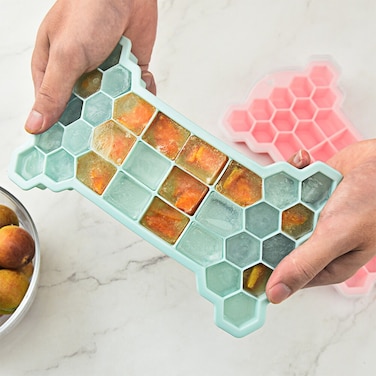 Marrkhor 1-Piece Bone-shaped Silicone Ice Tray Mold With Removable Lid