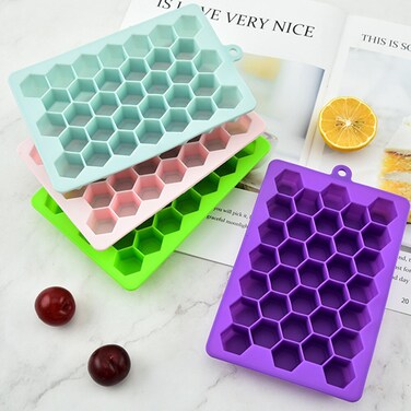 Marrkhor 4-Piece Silicone Ice Tray Mold With Removable Lid