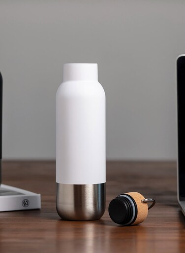 Larsen AVERSA - Hans Larsen RCS Recycled Stainless Steel Insulated Water Bottle - White