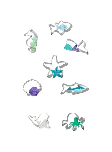 Sweet seven Create Underwater Magic with an 8-Piece Stainless Steel Sea Creatures Cookie Cutter Set - Shark, Mermaid Tail, Seahorse, and More! Baking Fun Awaits!