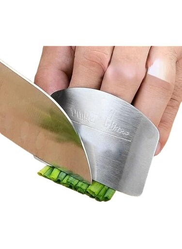 Stainless Steel Finger Guard for Kitchen Cutting Safety - Metal Hand Protector, No Electricity or Battery Needed - Durable Kitchen Accessory and Tool for Safe Food Preparation (1pc)