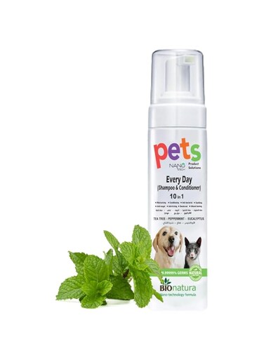 Natural Pet Shampoo &amp; Conditioner for Dogs, Cats &amp; Puppies &ndash; 100% Organic, Tearless, Hypoallergenic, Sulfate-Free Formula &ndash; Gentle Deep Clean &amp; Nourishment for All Ages &amp; Breeds &ndash; 250ml