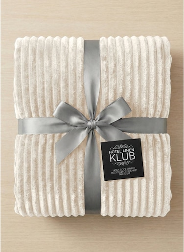 Linen Klub Ultra-Soft Microfleece Blanket Double (200x200 cm) &acirc;&euro;&ldquo; Lightweight 300GSM Throw Blanket with Stripe Pattern, Warm and Breathable for Year-Round Use, Ivory