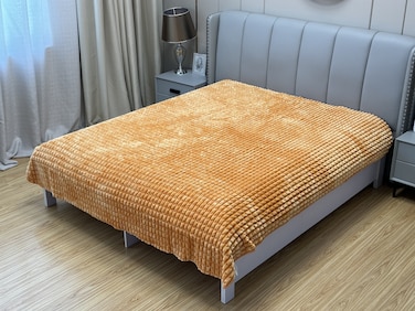 STARGOLD Single Ply Premium Cloudy Blanket Made by 100% Polyester SPUN YARN Obtained From Virgin Polyester 220X240CM 10LBS