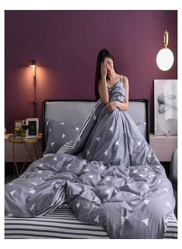 Luxurious Thickened 3-Piece Brushed Microfiber Bed Sheet Set with Pillow Covers - Ultra Soft, Wrinkle Resistant, Durable Bedding for King and Queen Size Beds, Comfortable Bed Sheets for All Seasons Hotel Quality Bedding Set