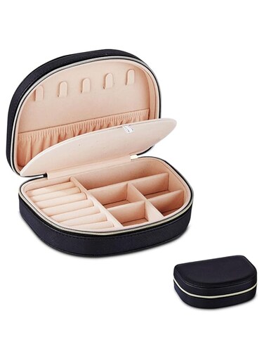 JeeSoarToFar Fashionable Women's Travel Size Shell-Shaped Jewelry Box - Portable 2-Layer PU Leather Organizer for Necklaces, Earrings, Rings &ndash; Ideal for Travel and Daily Carry &ndash; Elegant Black