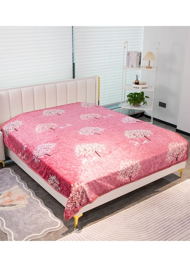 Single Ply Premium Cloudy Blanket Made by 100% Polyester SPUN YARN Obtained from Virgin Polyester Which is Suitable for winter and Rainy Season 155X210CM 5.5LB