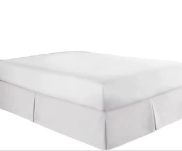 Deluxe Hotel-Quality Bed Skirt &ndash; White Pleated Fabric, 35cm Drop, Classic &amp; Refined
