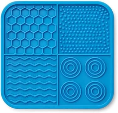 Fitto Pet Lick Mat Square 20x20cm Blue - Silicone Licking Pad for Dogs &amp; Cats, Slow Feeder Calming Treat Mat, Non-Slip