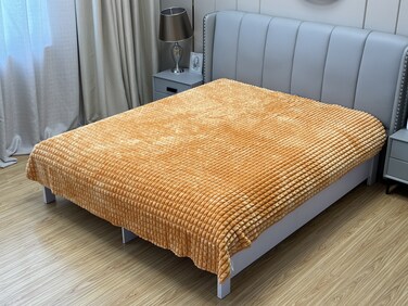 STARGOLD Single Ply Premium Cloudy Blanket Made by 100% Polyester SPUN YARN Obtained From Virgin Polyester 220X240CM 9LBS