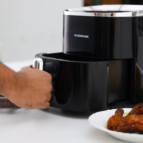 Olsenmark Digital Air Fryer- OMAF2430/ 3.5 L Capacity with Pot and Tray/ 80% Less Fat, Oil Free Cooking/ Auto Shut-Off Function and Ready Alert, for Making Fries, Steak, Chicken, Meat, Bread